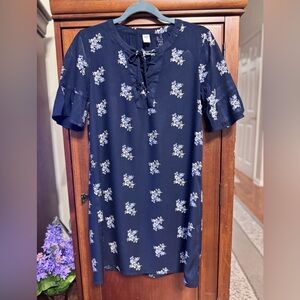 Old Navy Floral Dress with Bell Sleeves size XS